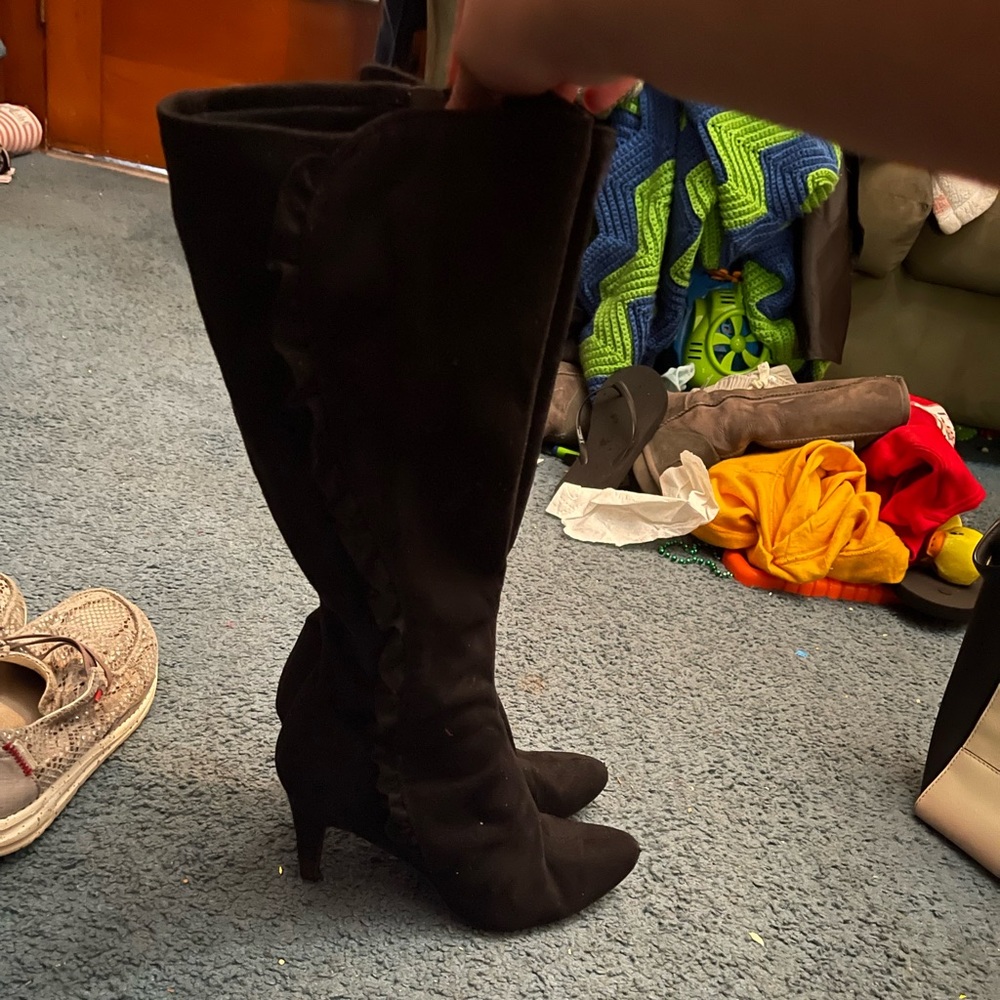 Tall heels boots size 9